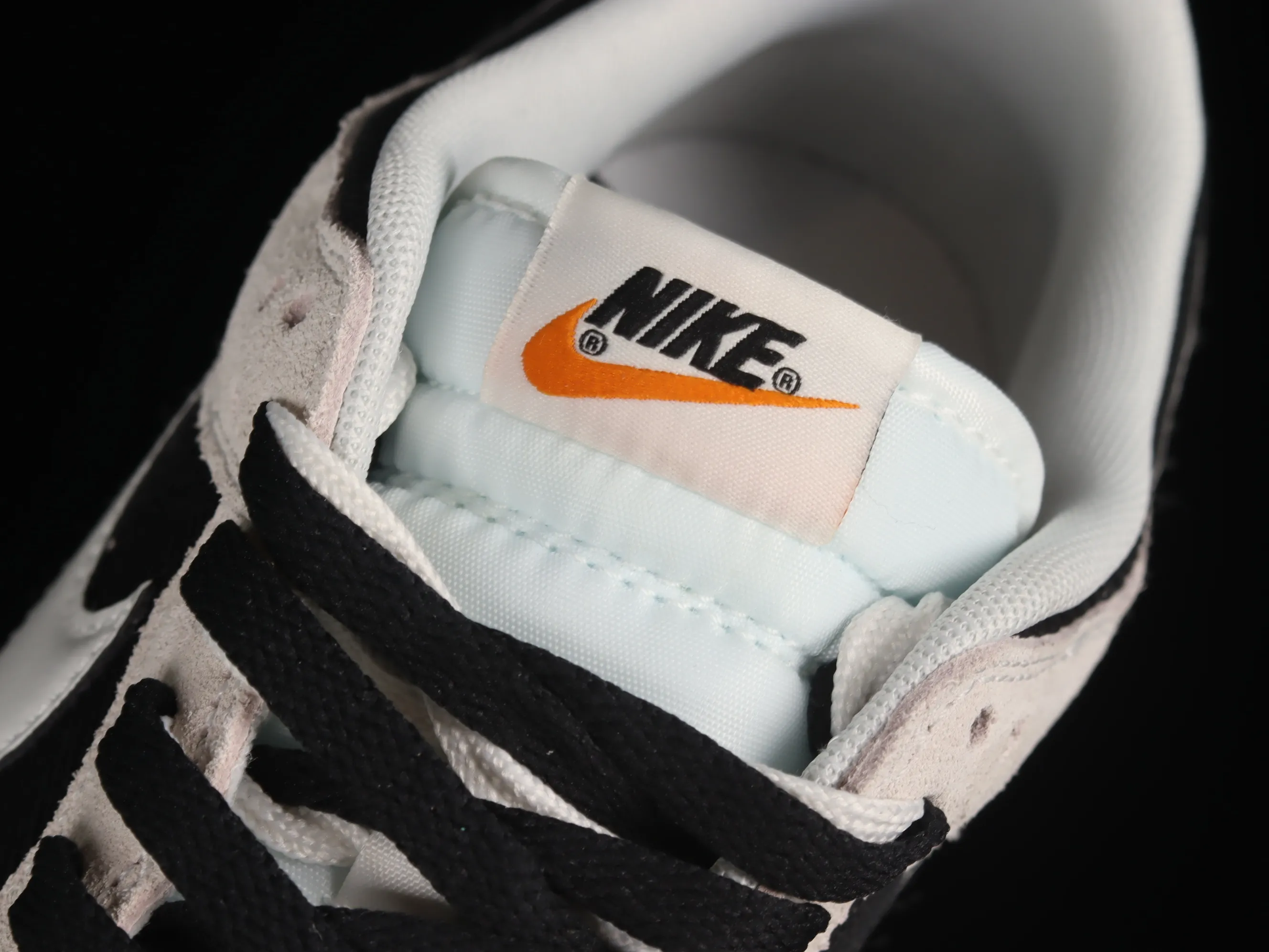 All categories Nk SB Dunk series Nk SB Dunk Low low-top sneakers Nk Dunk Low black dust color SB smashed backboard fashion casual sneakers DO9776-001